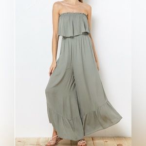Strapless flowy bottom jumpsuit